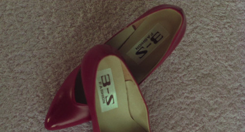 20250224.Horrible.High.Heels.1996.02.jpg