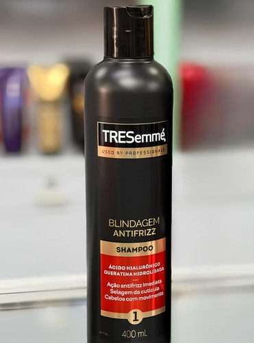 TRESemmé Blindagem Antifrizz Shampoo 400 ML.jpg