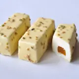 batonik twarogowy z marakują