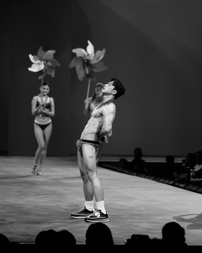 Photo shared by Royce Cabrera on March 21, 2025 tagging @bcbench, @benchtm, and @benchbodyph. Có thể.jpg