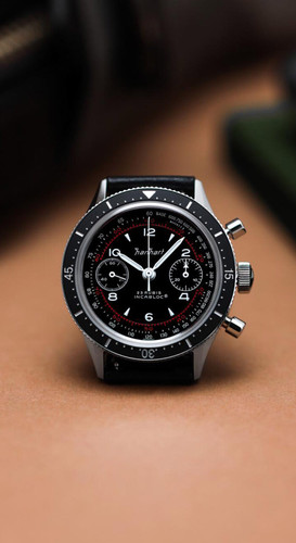 415 ES Mood 2 700x1281