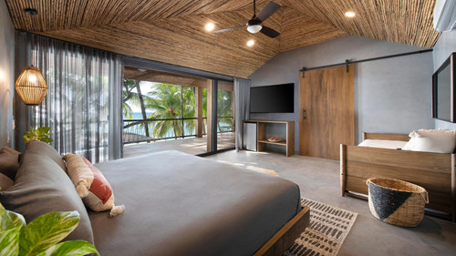 Best Roatan Hotels.jpg