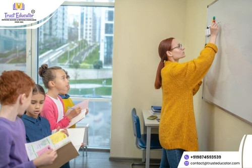 HOW TO BE PRODUCTIVE IN THE CLASSROOM.jpg