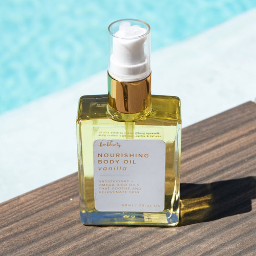 Nourishing Body Oil Vanilla VBO2103 06.jpg