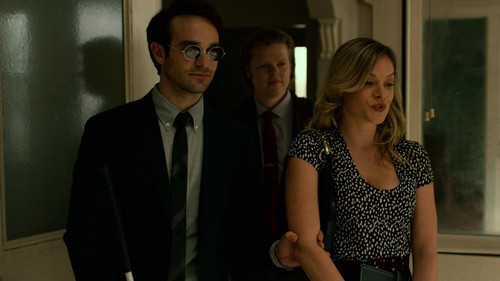 Marvels.Daredevil.S01E01.Into.the.Ring.1080p.DSNP.WEB DL.CZ EN. DD+5.1.x265.HEVC My.mkv snapshot 11..jpg