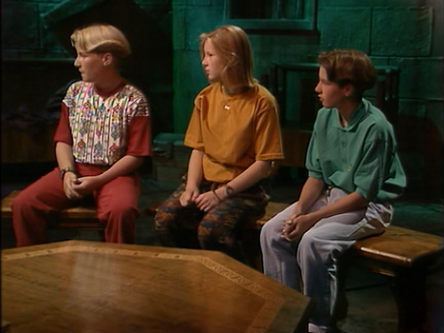 cap Knightmare.S04E01.576p.AMZN.WEB DL.DD2.0.H.264 00 02 06 03.png