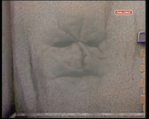 cap Knightmare 1x01.[SR Enc] 00 08 54 05.png
