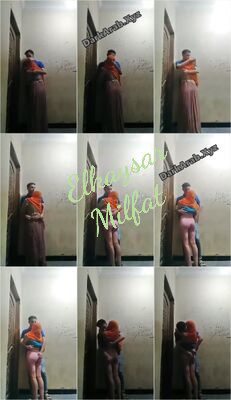 فضيحة من قلب الأرياف وواحدة وخطيبها ع السلم وفيه عرص بيصورهم الخول هيجها بوس وتفريش وقلعها ع باب الشقة وأمها جوه كسم الهيجان