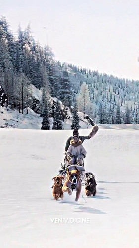 V4N OeEqktw7e0f1.jpg