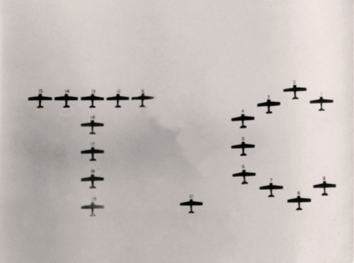 GrbIk49bQAA29WP.jpg