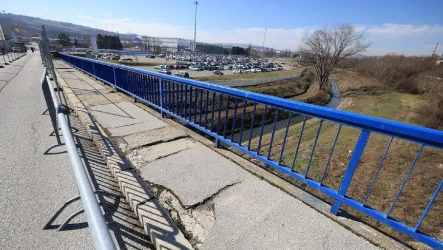 SANACIJA DRUMSKO PEŠAČKOG MOSTA PREKO LEPENICE – Evo koji se još radovi danas izvode preko Gradske uprave za razvoj i investicije!