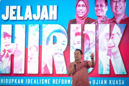 Nik Nazmi Hiruk 1024x683.jpg
