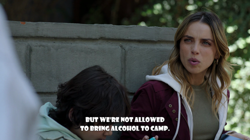 绝望的主妇.Mama.Drama.S01E02.2025.2160p.AMZN.WEB DL.DDP5.1.H265 HDSWEB.mkv 20250424 114442.124.png