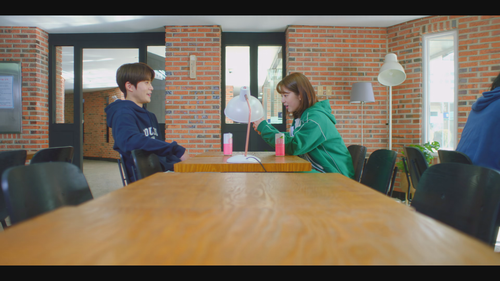 恋爱播放列表.Dear.M.S01E01.2021.2160p.WEB DL.DDP2.0.H265 HDSWEB.mkv 20250424 121244.518.png