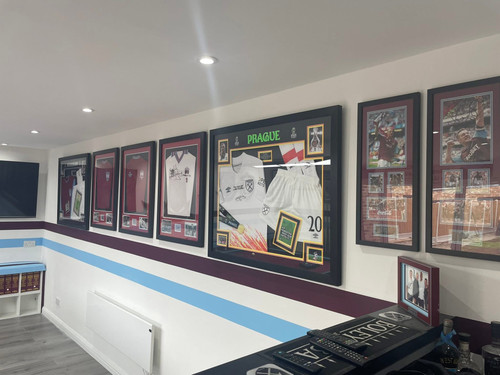 West Ham mancave IMG 9907.jpg
