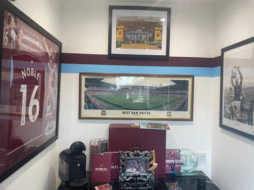 West Ham mancave IMG 9916.jpg