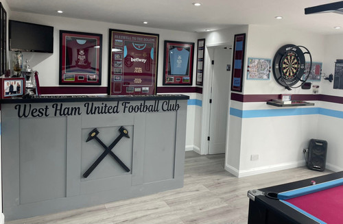 West Ham mancave IMG 9910.jpg
