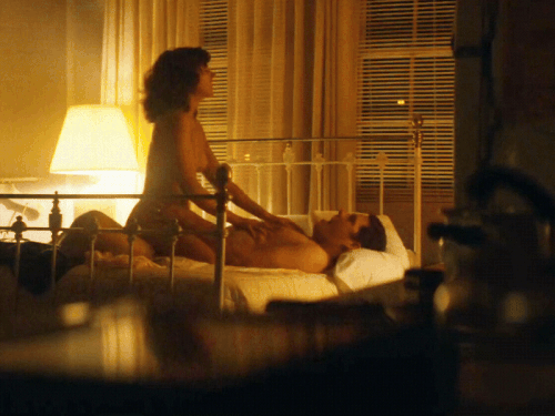 AlisonBrieinGLOWs01e012017 ezgif.com video to gif converter.gif