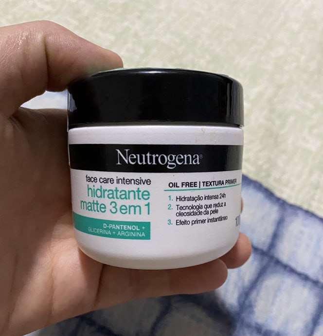 Neutrogena Hidratante Facial Matte 3 em 1 Face Care Intensive, 100g Neutrogena Hidratante Facial Matte 3 em 1 Face Care Intensive, 100g