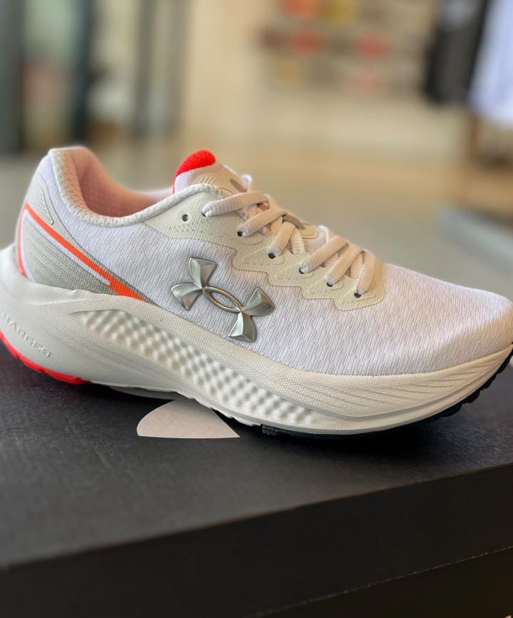 Tênis De Corrida Under Armour Charged Wing 2 Unissex