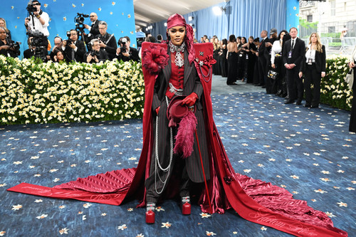 Taylor, Teyana (Met Gala 2025 06).jpg