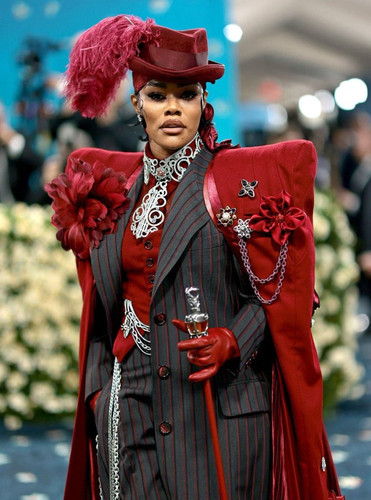 Taylor, Teyana (Met Gala 2025 05).jpg