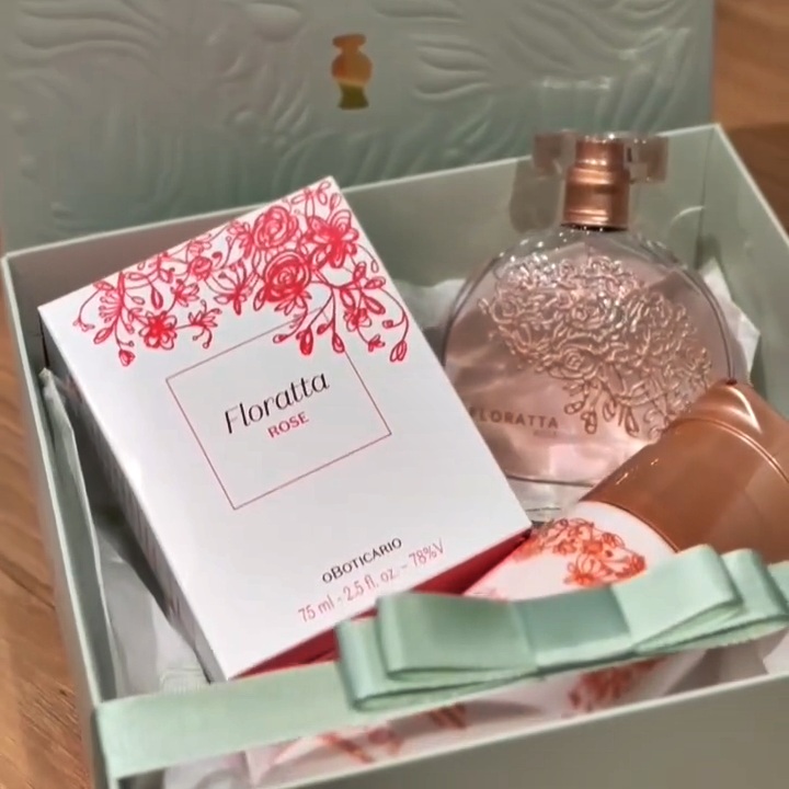 Floratta Rose: Colônia 75ml + Creme Corporal 200ml + Caixa De Presente