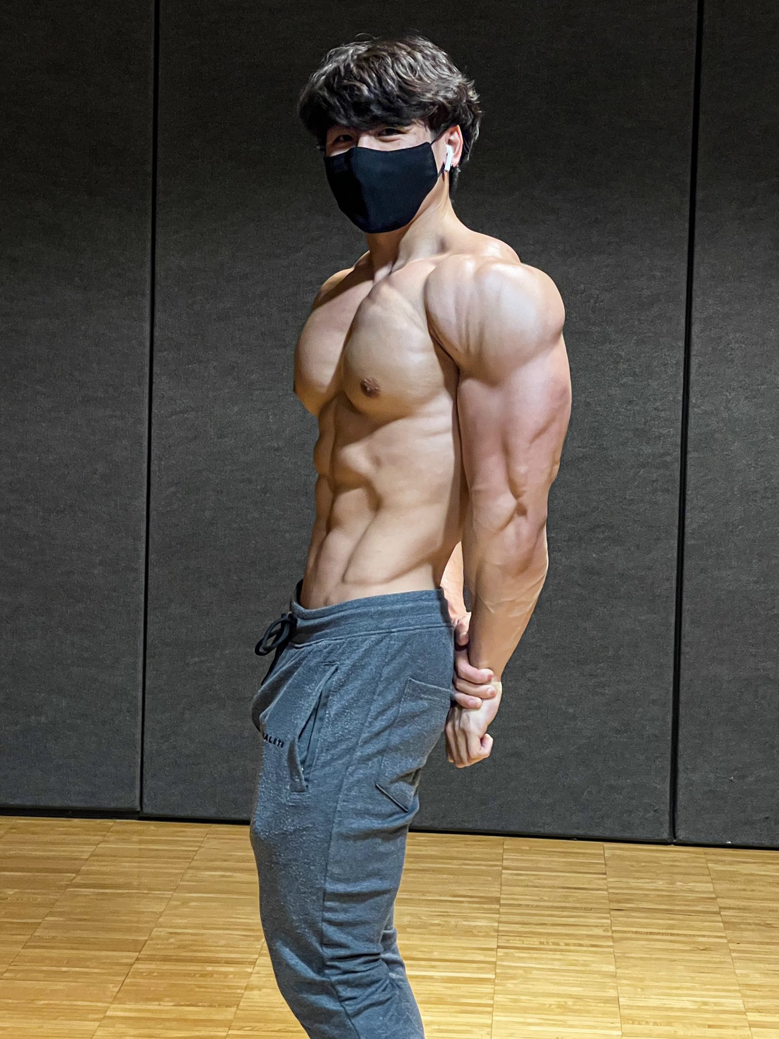 Jay - Gymer China đẹp trai menly body cực đỉnh