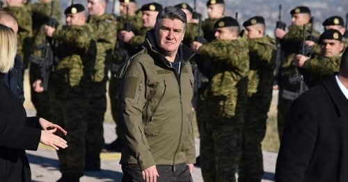 12104842449598772630?url=https%3A%2F%2Fshqiptarja.com%2Fuploads%2F780x440%2F1746619464 zoranmilanovi.jpg