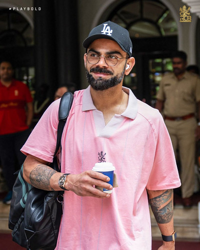 GqTReEgbAAMZp4y.jpg