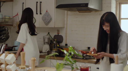 最亲爱的你.Youth.S01E01.2018.1080p.KKTV.WEB DL.AAC.H264 HDSWEB.mkv 20250506 221854.930.png