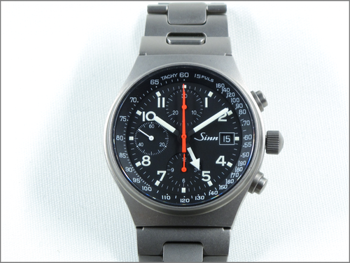 Armbanduhr Sinn 144 Ti GMT oben internet