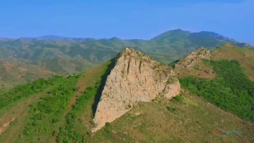 ecpzRTBdmTVAhEs .jpg