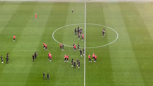 2H bosRj8X eMair.jpg