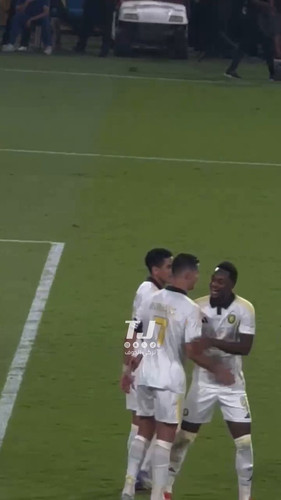 LGkIujkJf2j j6sS.jpg