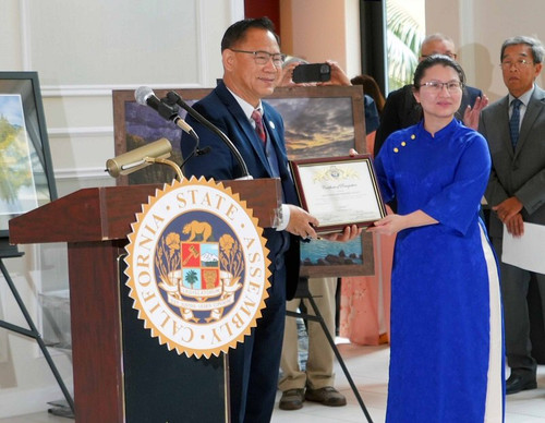 nguoiviethoaky 3.jpg