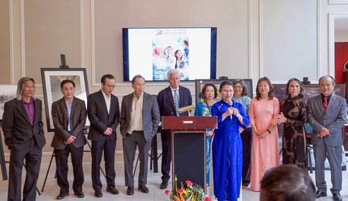 nguoiviethoaky 6.jpg