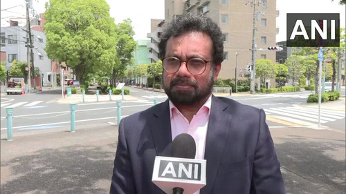 jz4 ltQJE YwuxW4.jpg