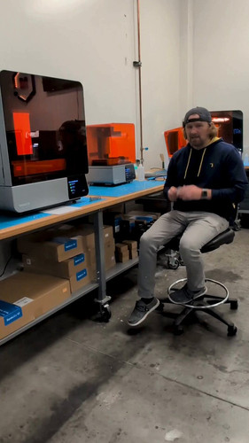 bT3t95hZvs Xu2pU.jpg