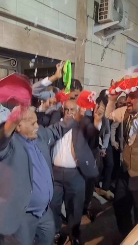 Vn9xLoAfawERp7uo.jpg