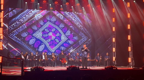 kNTRuwdl FG 8NHZ.jpg