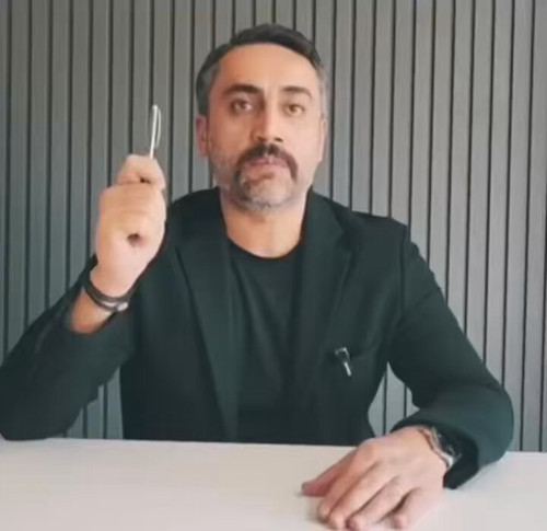 lNnRXLioU y MPm.jpg
