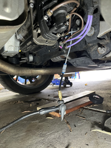 schrader valve.jpg