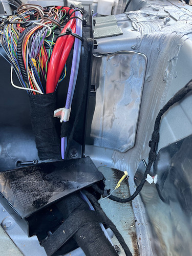 tunnel wiring.jpg
