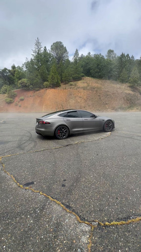 P8uC14LeCF eUtCK.jpg