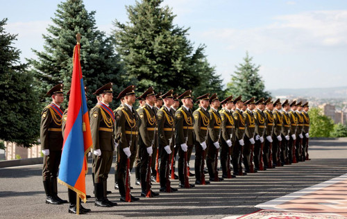 Grhn 5EXEAABV6j?format=jpg.jpg