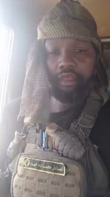 YkLkax0GBTBRjG Z.jpg