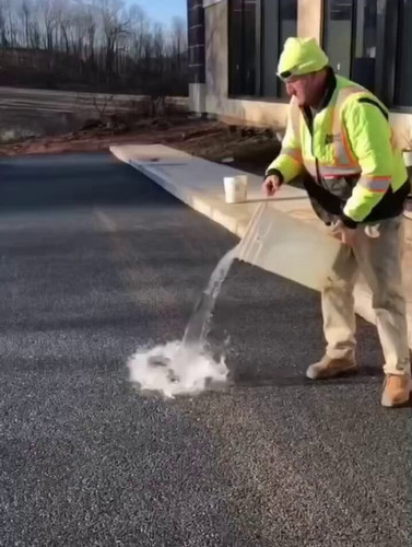 0Wp6Ln T K8h70PA.jpg