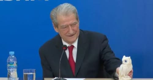 6123387858785700575?url=https%3A%2F%2Fshqiptarja.com%2Fuploads%2F780x440%2F1743526038 saliberisha.JP.jpg