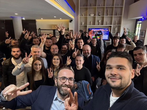 488465821 1074248171388678 2275227549673440073 n.jpg?stp=cp6 dst jpg s720x720 tt6& nc cat=100&ccb=1 .jpg